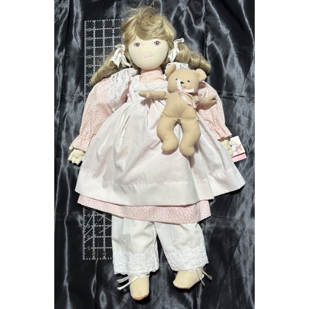 Vintage (1985) Soft‎ Body Doll Excellent Condition!  With Tag!